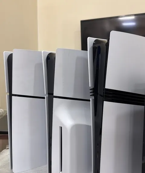 PlayStation 5 Digital Edition kutu görseli