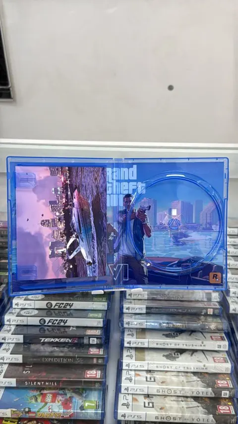 Grand Theft Auto VI kapak baskısı iç detay görünümü